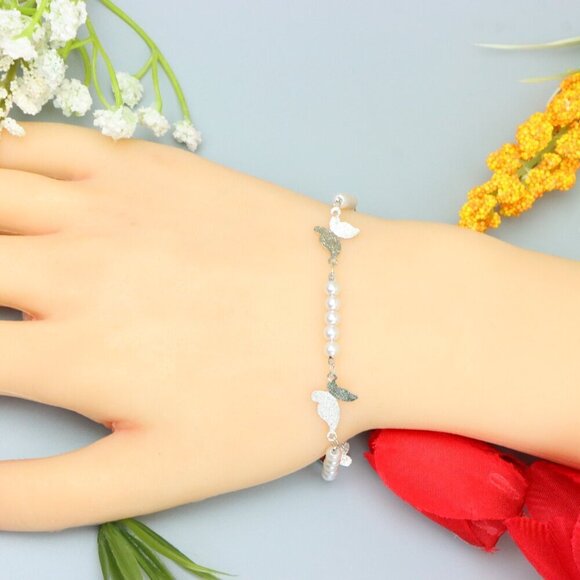 "Elegant & Trendy Bracelet, A Perfect Gift for Women, Thoughtful, EVCH1893 - Picture 1 of 10